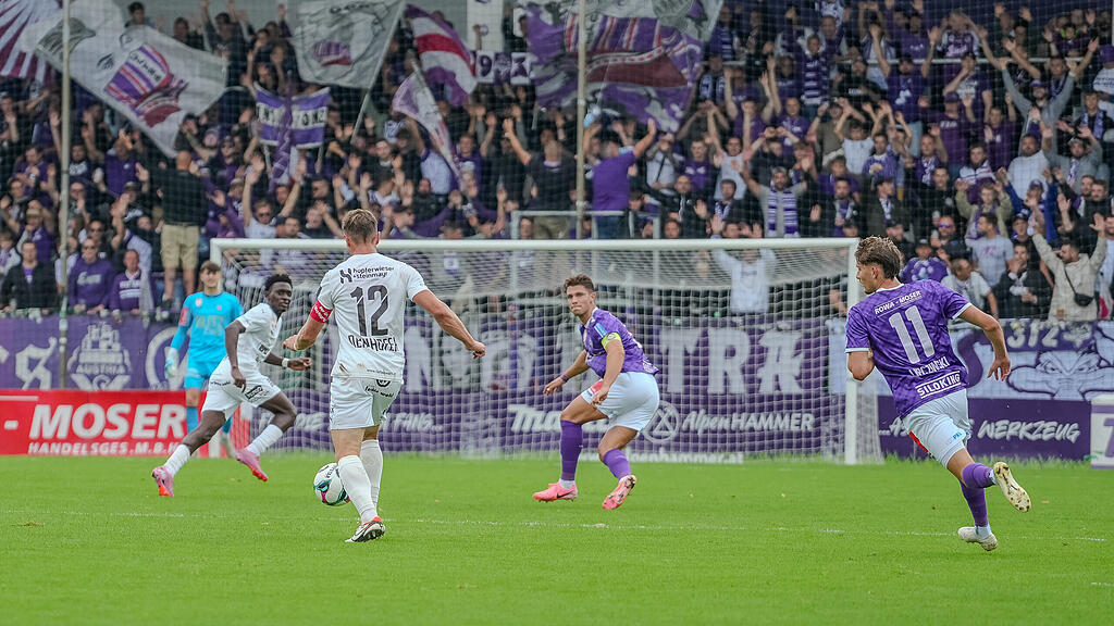 2. Liga: Austria Salzburg gegen Amstetten