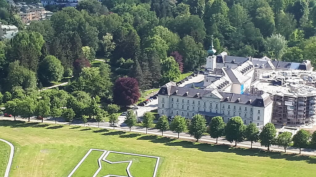 Ein Stern am Krauthügel in der Stadt Salzburg.