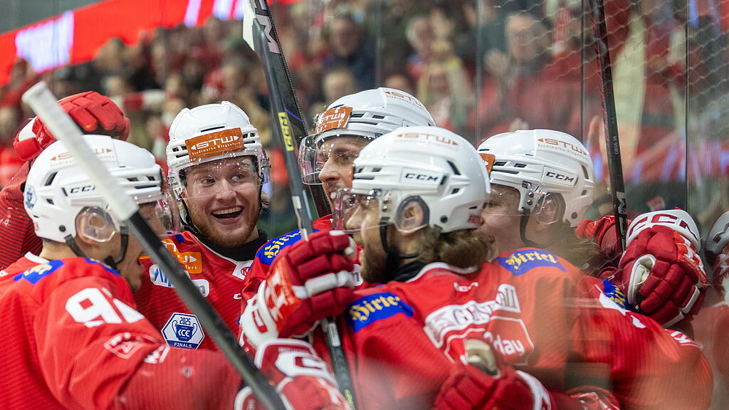 EISHOCKEY ICE HOCKEY LEAGE... - APA-Bilderdienst - 04.04.25 - 20.36 - ABD0210 - High-Res.jpg