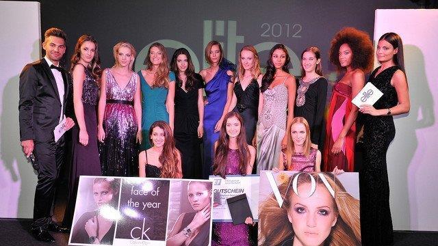 Elite Model Casting im Chaya Fuera