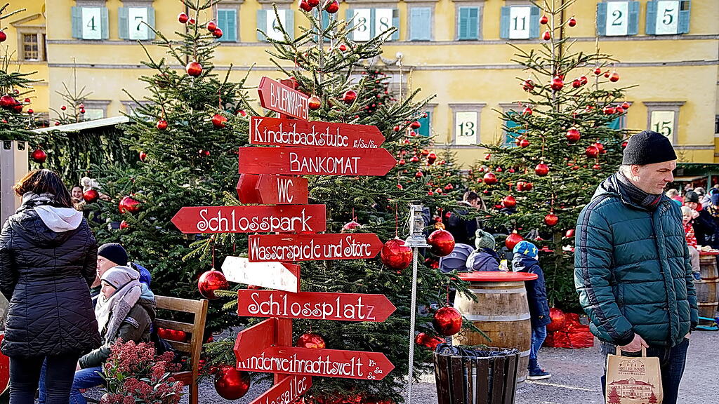 Tag der Krampusse in Hellbrunn