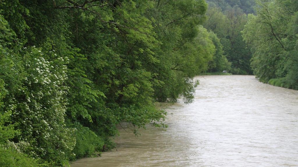 Hochwasser: Lage im Lkr. Traunstein angespannt