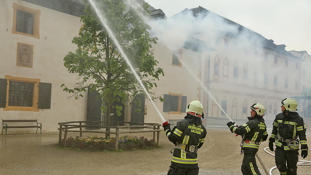 Feuerwehr-\u00dcbung auf der Festung, I