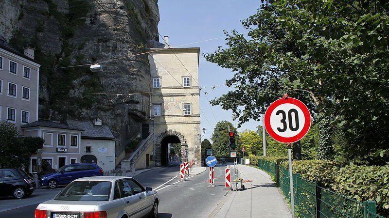 Die Müllner Hauptstraße ist derzeit nur durch das Klausentor befahrbar.