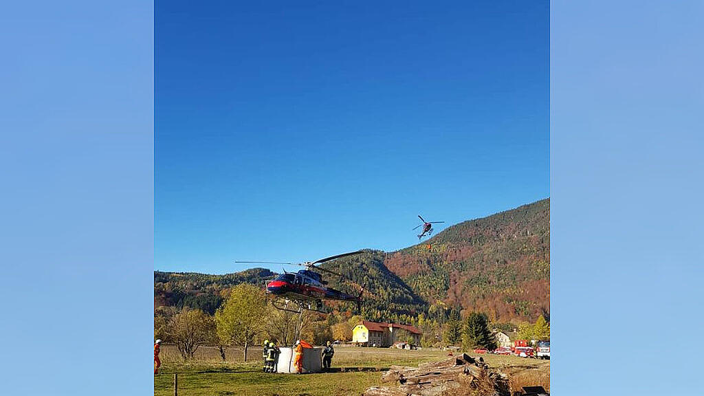 Flughelfer aus Salzburg bei Waldbrand in NÖ