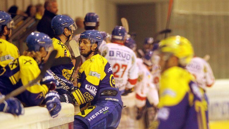 Die Bank der Zeller Eisbären ist langsam aber sicher komplett.