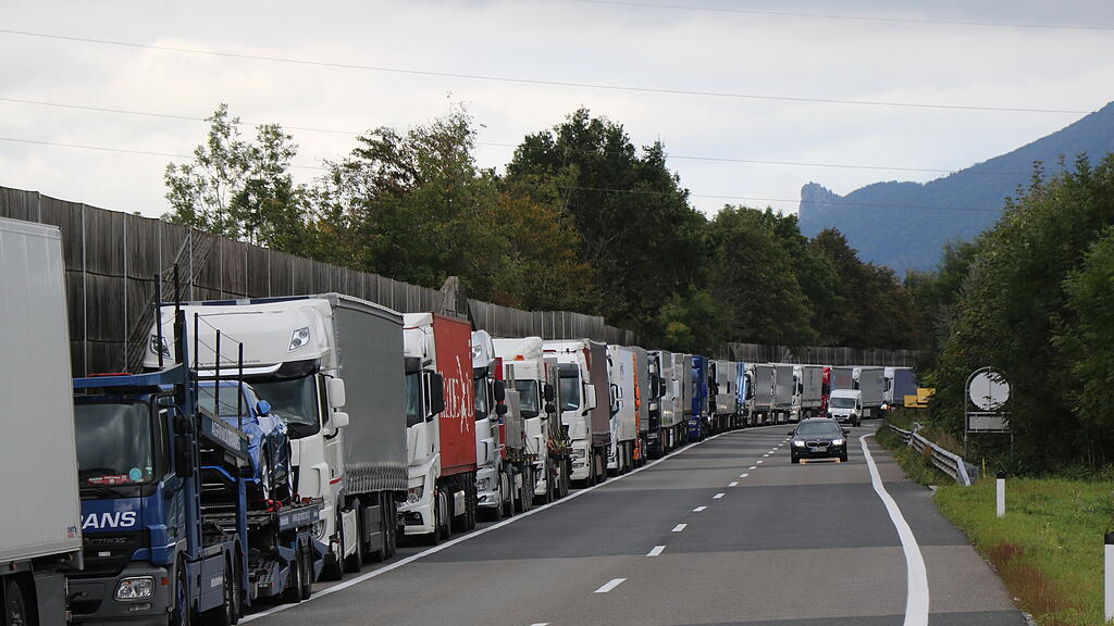 Lkw, Stau, Walserberg, A1