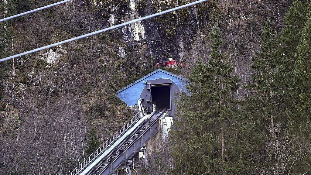 Ein Buch zur Kaprun-Katastrophe im November 2000 soll jetzt die Wahrheit ans Licht bringen.