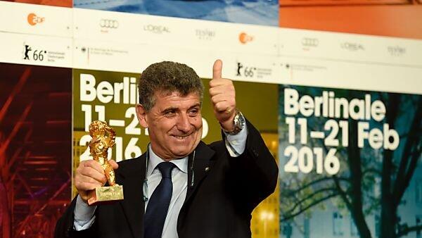 Auch Arzt Pietro Bartolo (Sein Leben wurde verfilmt) will adoptieren