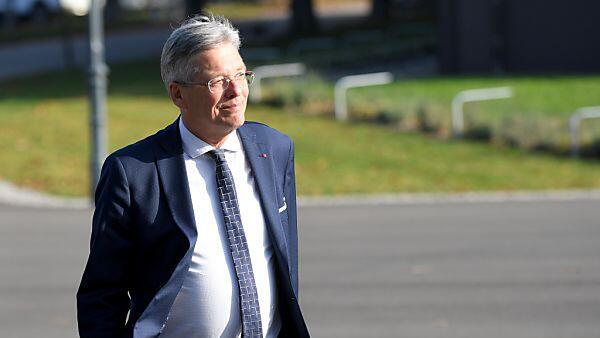 Kärntens Landeshauptmann Kaiser stärkt Kern den Rücken