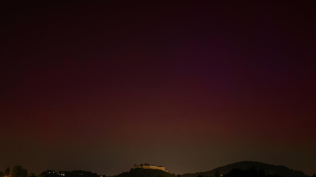 Polarlichter \u00fcber Salzburg