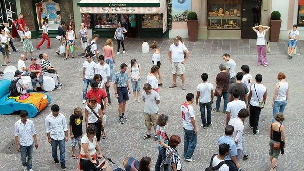 Bilder vom Flashmob gegen Abschiebung