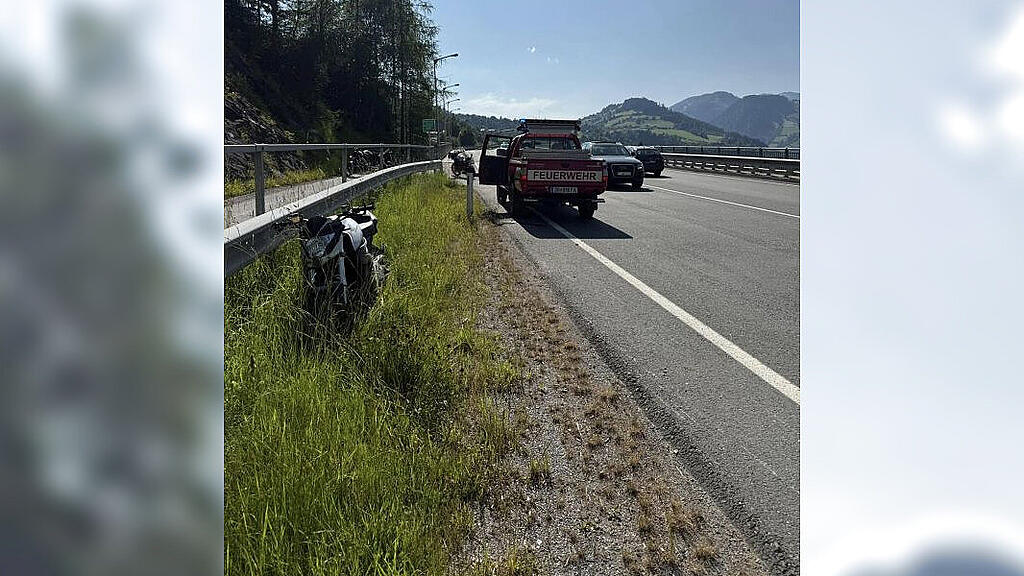 Biker-Unfall B311 in Schwarzach