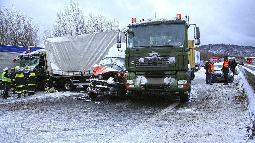 Massenkarambolage auf A1
