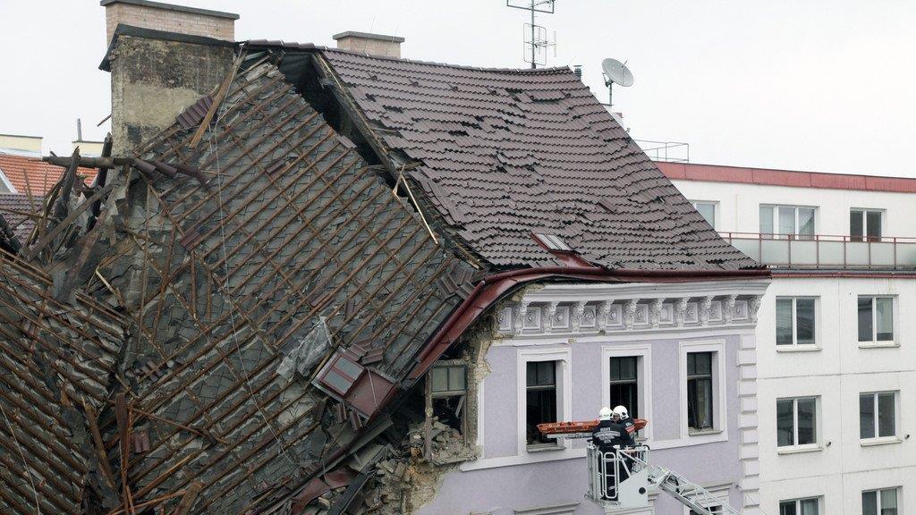 Heftige Explosion: Hauseinsturz in Wien-Fünfhaus