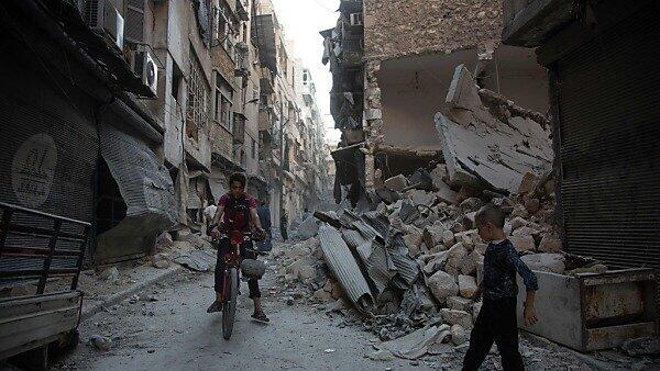 Die Zerstörung wird in Aleppo und Umgebung zum Alltag