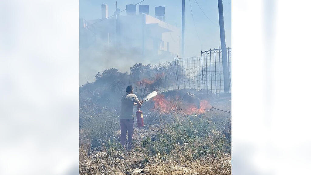 Feuerwehrmann hilft auf Kreta