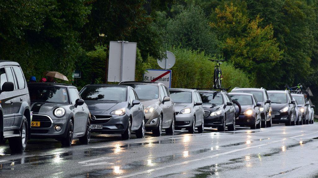 Stau durch Grödig