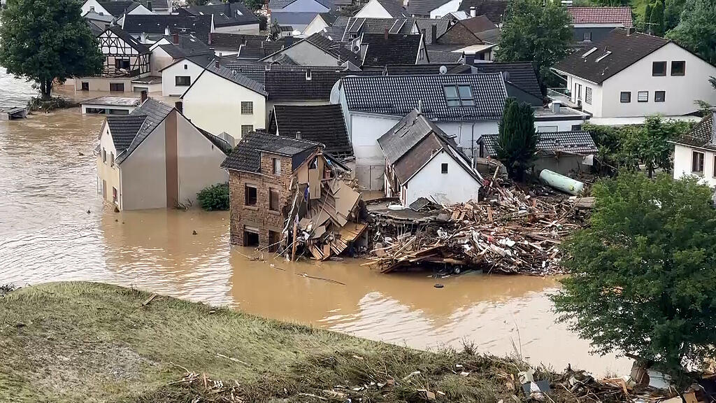 Schäden nach Unwetter in Deutschland