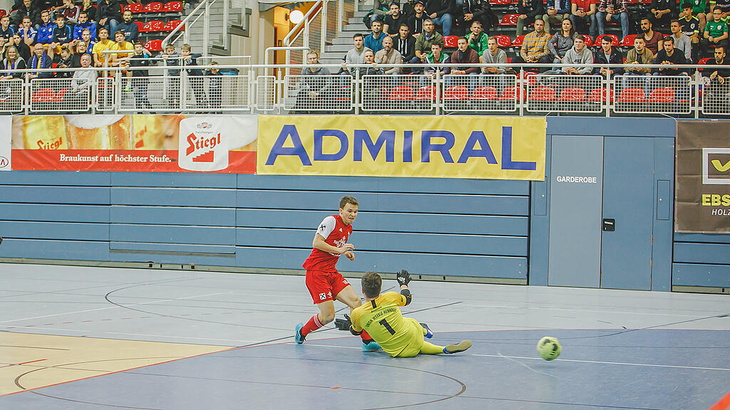 Salzburger Stier, Hallenfußball