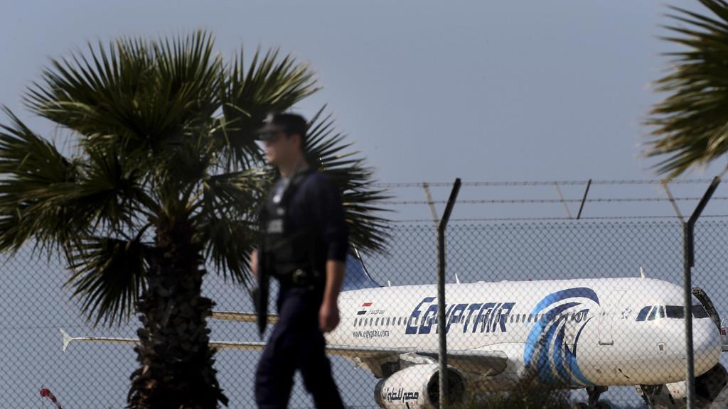 Ägyptisches Flugzeug entführt