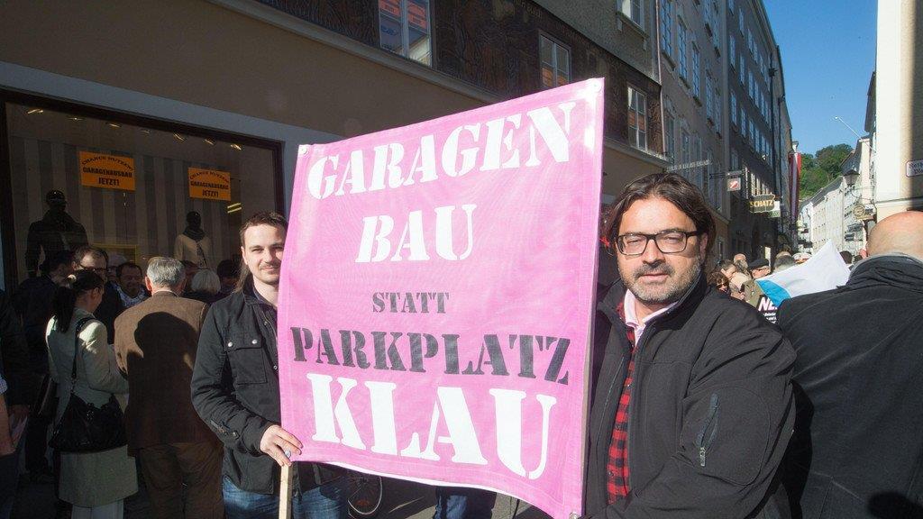 Demos vor dem Rathaus II