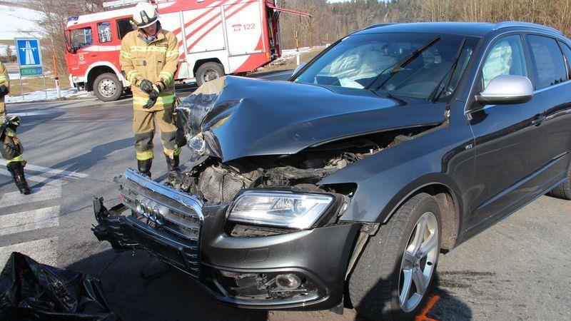 Schwerer Kreuzungscrash in Thalgau