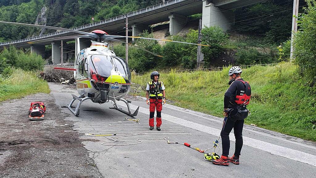 Raftingboote auf Salzach gekentert