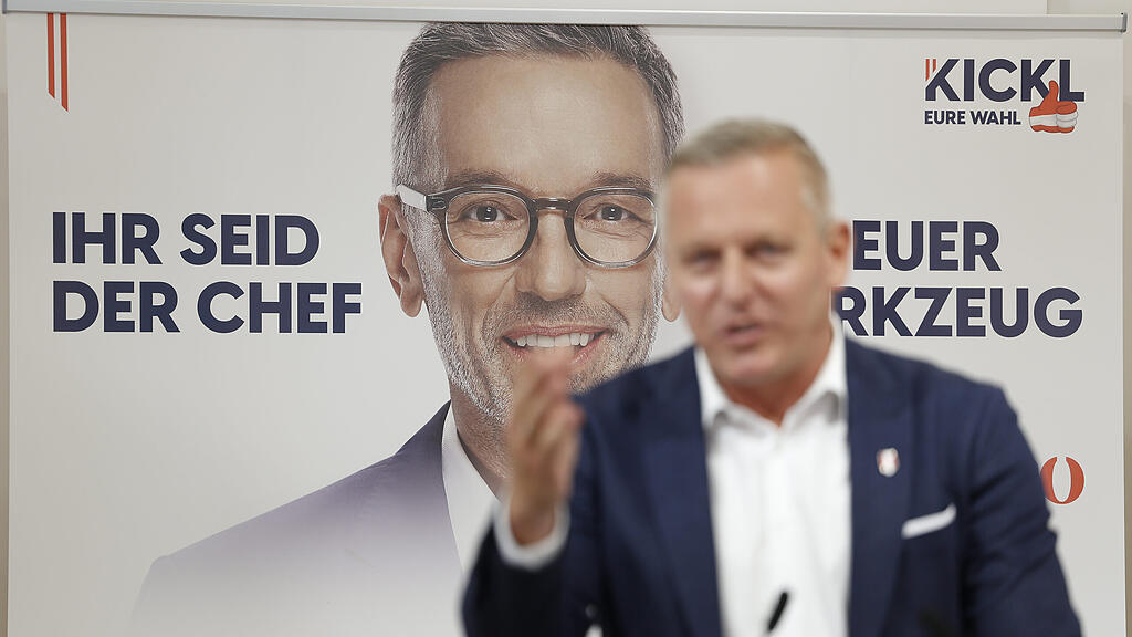 FPÖ-Plakatwelle
