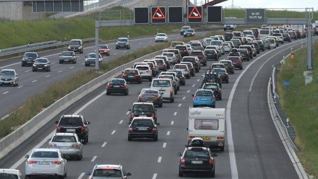 Seit Samstagmorgen kommt es auf Salzburgs Autobahnen zu einem stark erhöhten Verkehrsaufkommen (Symbolbild).