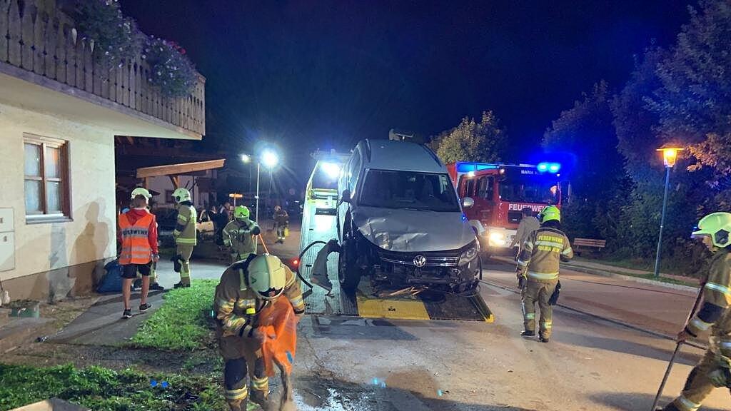 Alkolenker erfasst Fußgänger in Maria Alm