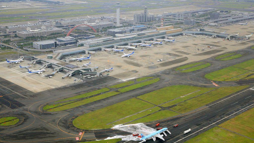 Korean Air in Tokio: Hunderte Menschen aus brennendem Flugzeug gerettet