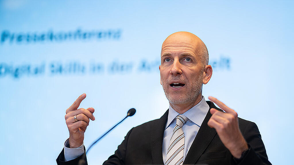 Voranmeldungen zur Kurzarbeit: Niedrigster Stand seit Pandemiebeginn