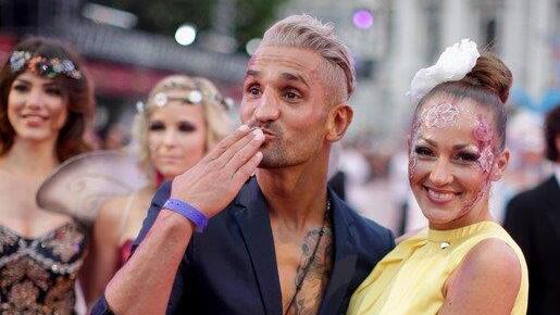 Life Ball 2014: Erste Gäste am Magenta Carpet (Kostüme)