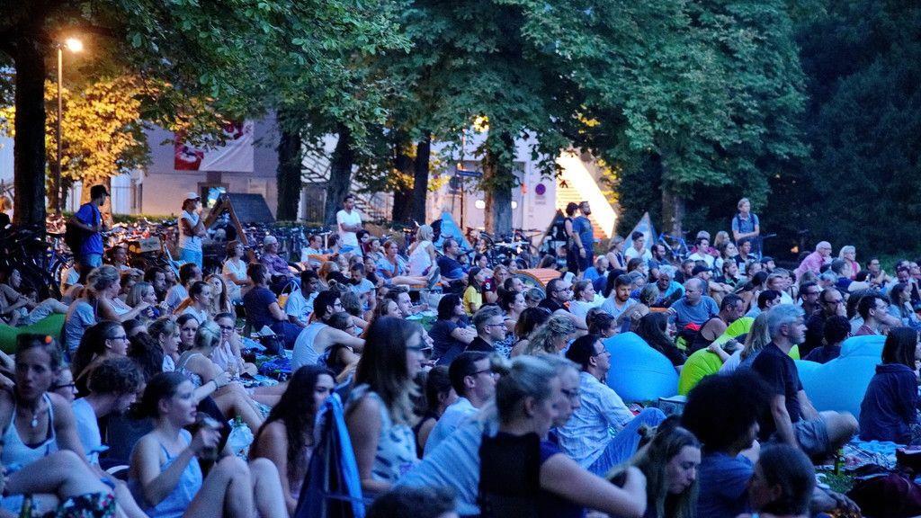 SommerKino im Salzburger Volksgarten