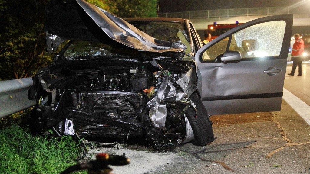 Horrorcrash auf A8 bei Grabenstätt