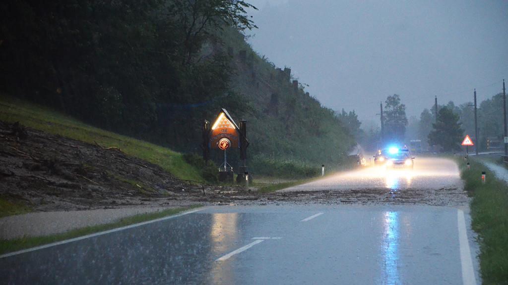 Feuerwehren nach Starkregen im Pongau im Einsatz
