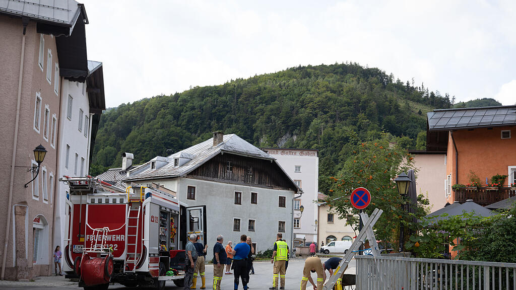 Aufr\u00e4umen in Hallein, DI