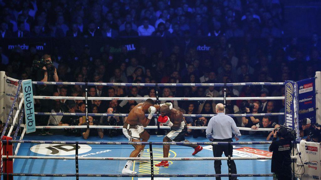 Anthony Joshua bleibt Box-Schwergewichts-Weltmeister