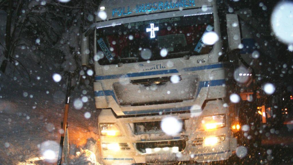 Schneefahrbahn auf B154