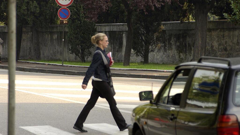 Die junge Frau wurde unbestimmten Grades verletzt.