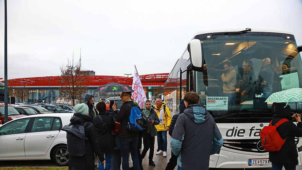 20241126fmt_demowien_ta_012.JPG