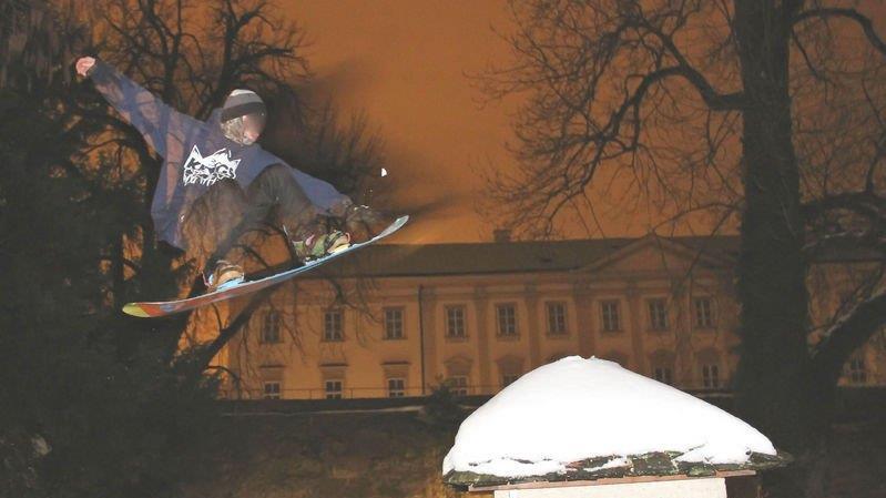 Snowboarder am Rosenhügel