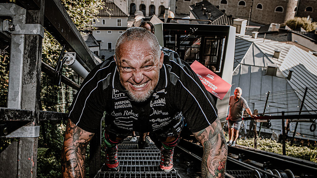 Weltrekordversuch FestungsBahn ziehen