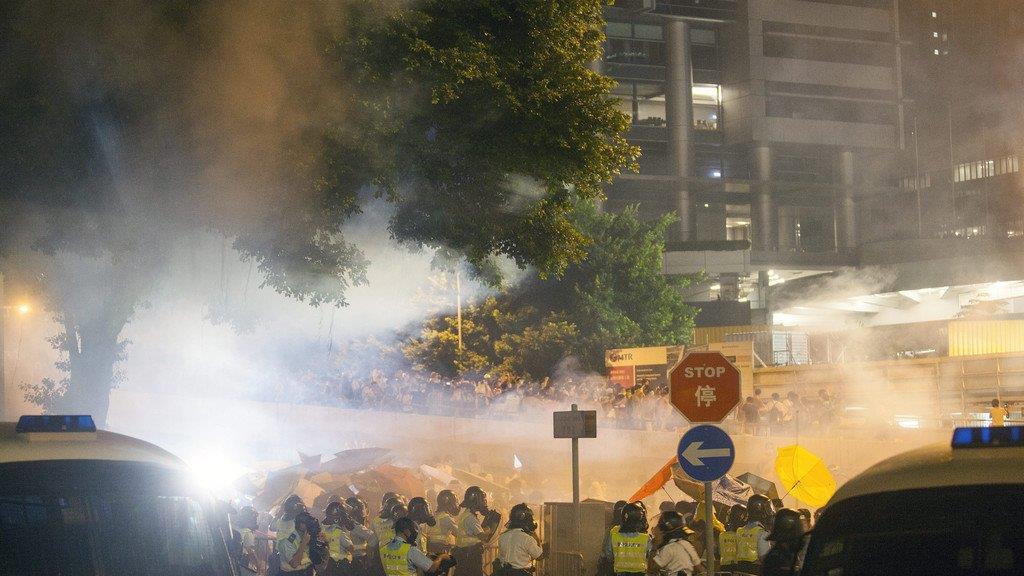 Demonstranten legen Hongkong lahm