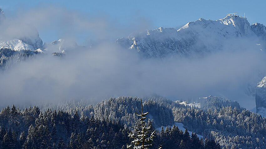 Blick auf die Zugspitze nahe Garmisch-Partenkirchen (Archivbild)