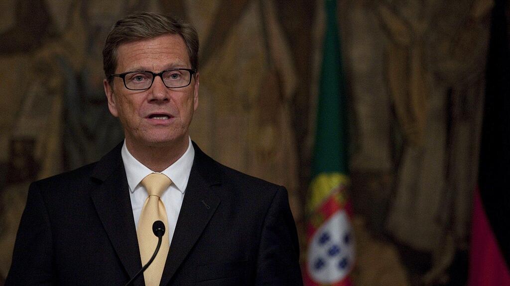 Nicht nur persönlich tief enttäuscht zeigt sich Westerwelle über Russlands hinterfragenswürdige Pläne gegen Homosexuelle.