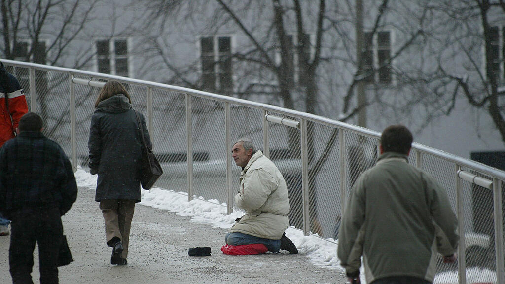 SB: Obdachlos, Armut, Bettler,