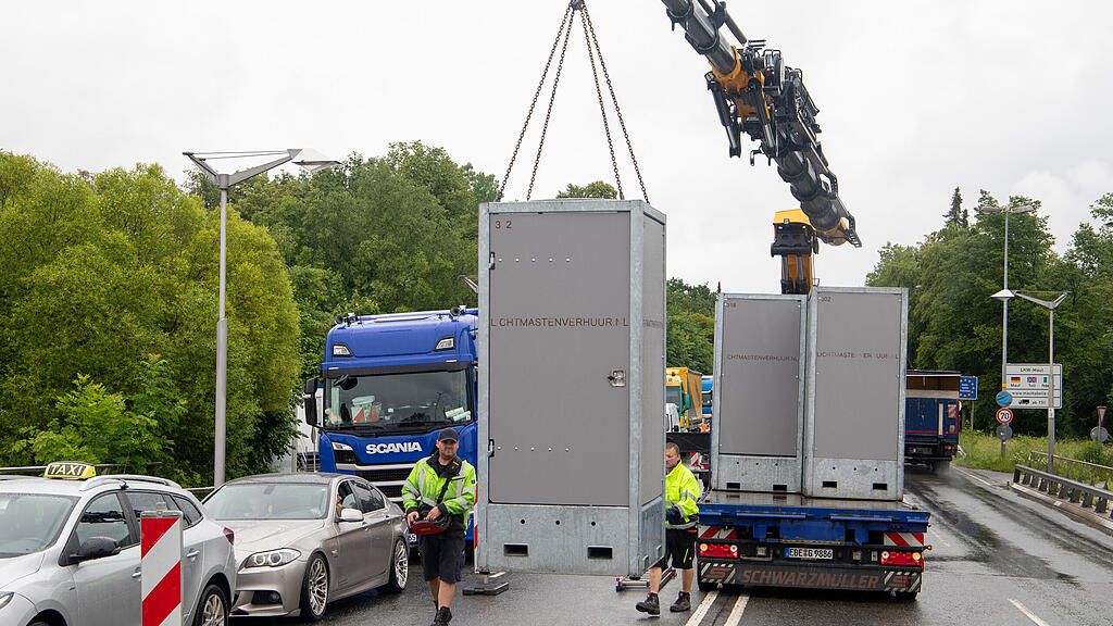 Aufbau Grenzposten Freilassing