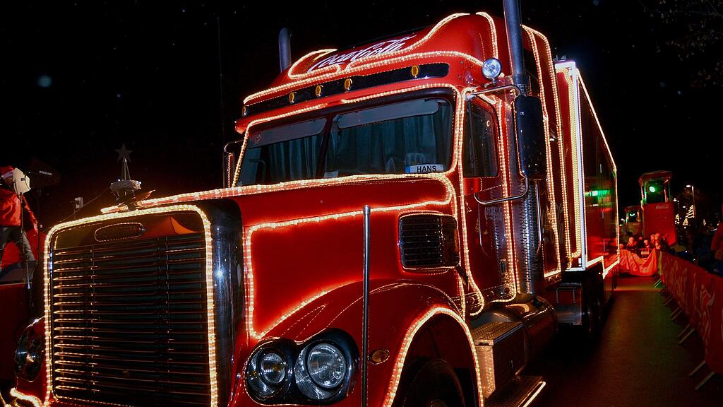 Der Coca Cola Truck zu Gast in St. Johann.